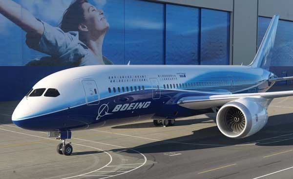 Boeing 787 Dreamliner aterrou pela primeira vez no Japão